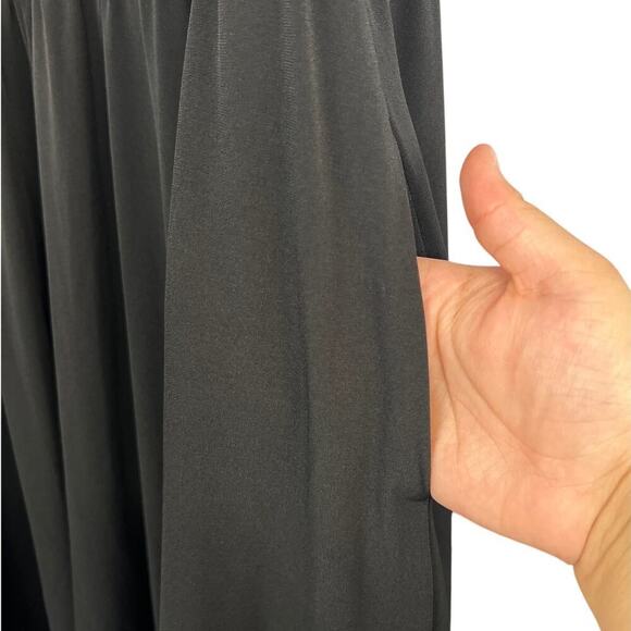 NWT Torrid Halter Skater Dress Size 1 - Picture 3 of 8